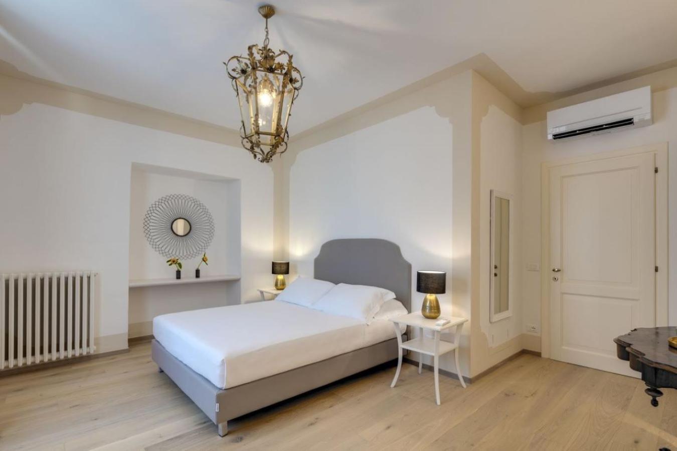 Rambaldi Apartments In Casa Nr 6 With Shared Terrace Bardolino Bagian luar foto