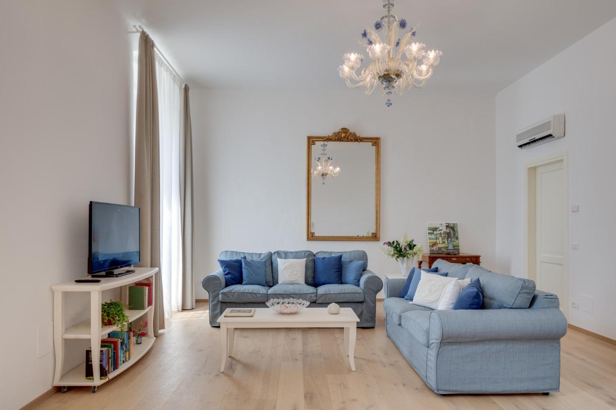 Rambaldi Apartments In Casa Nr 6 With Shared Terrace Bardolino Bagian luar foto